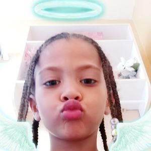 Meet your Posher, Ariel